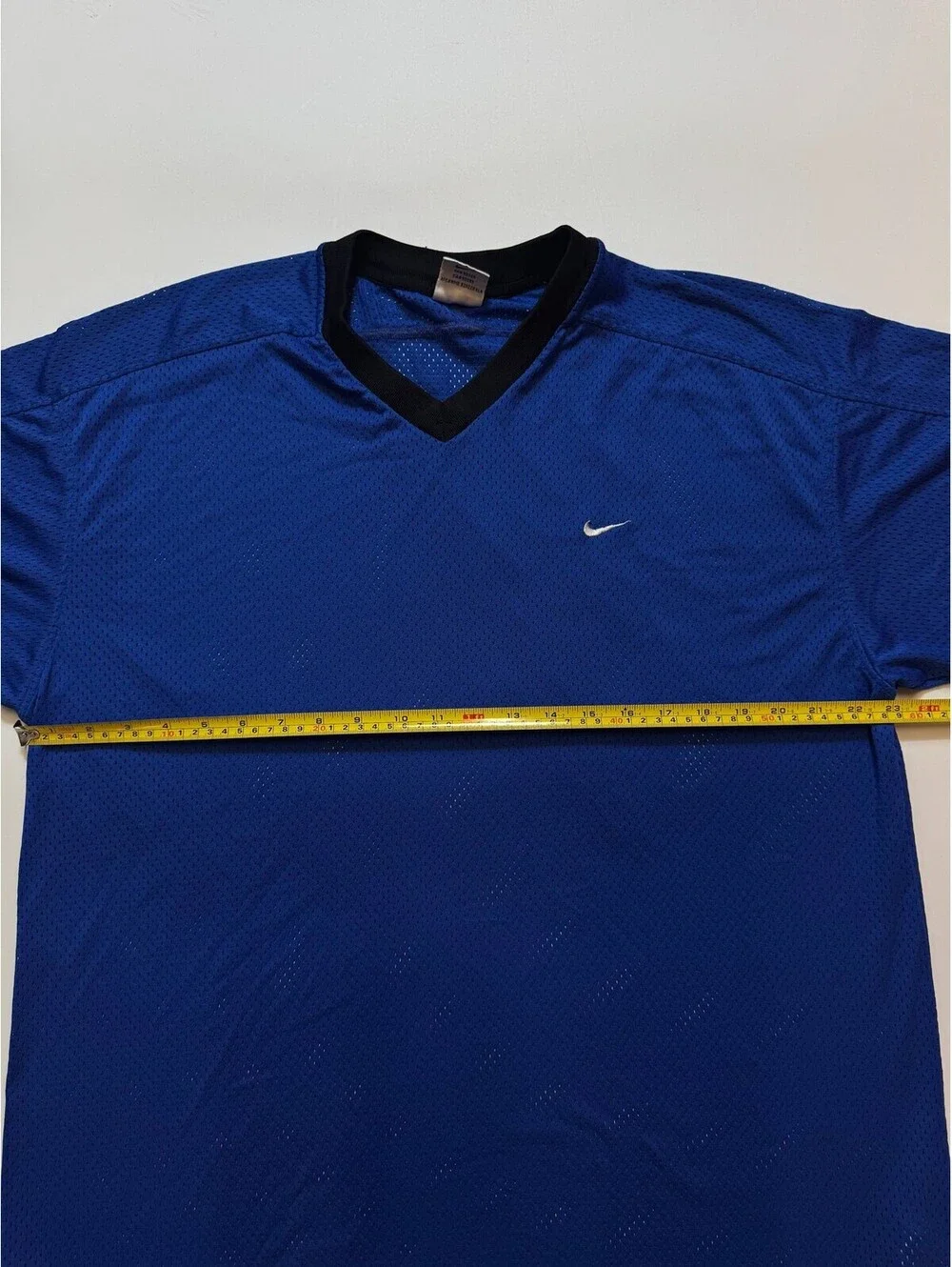 Nike Men's Size L Blue Mesh V-Neck Short Sleeve Athletic Pullover Taiwan T-Shirt